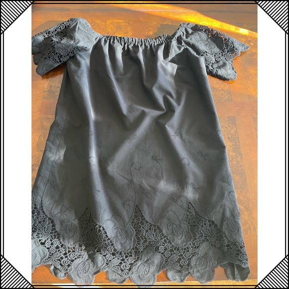 Barney’s NYC fully lined Embroidered, Cotton Sheath Dress. - Picture 5 of 8